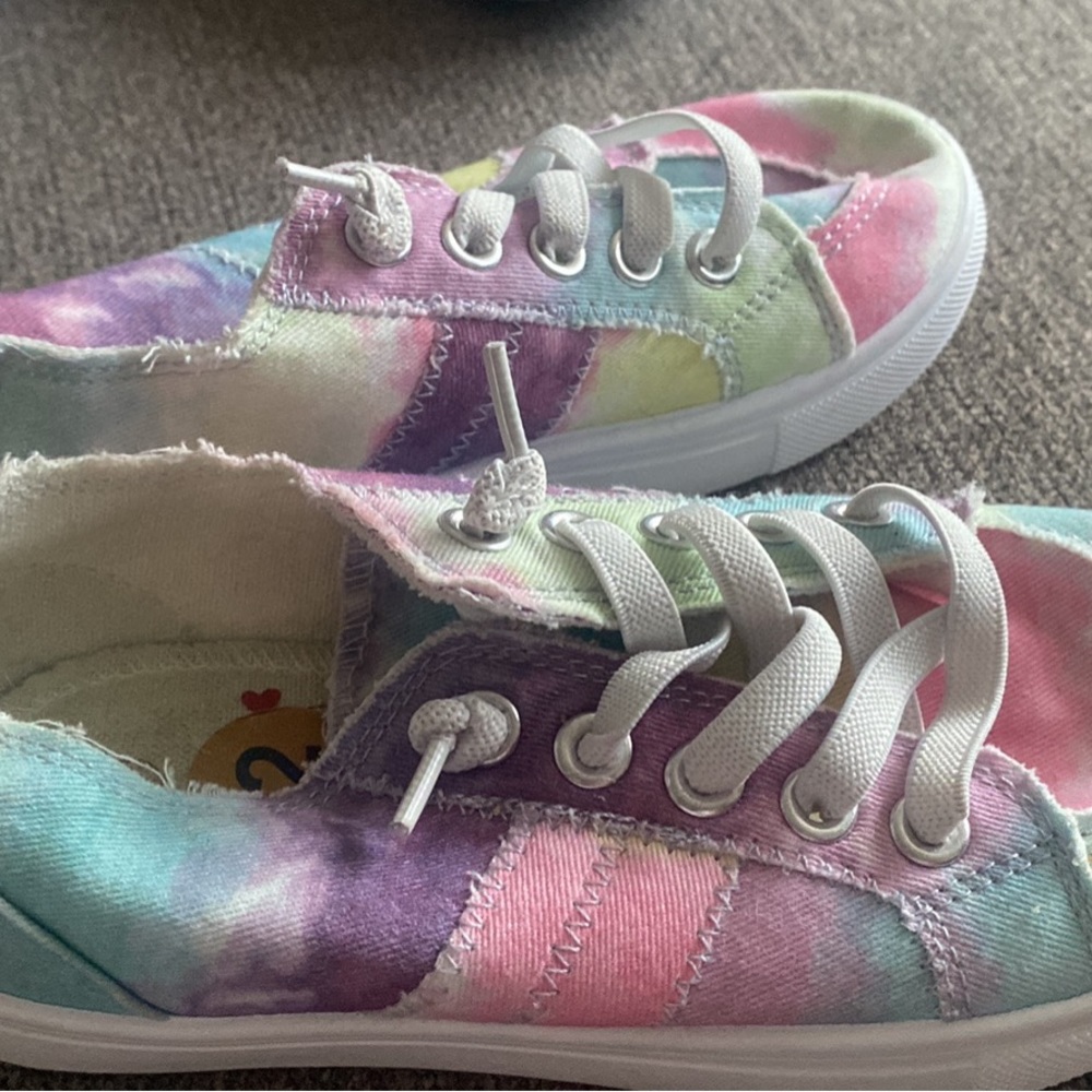 Girls size 12 tie dye colored slip on